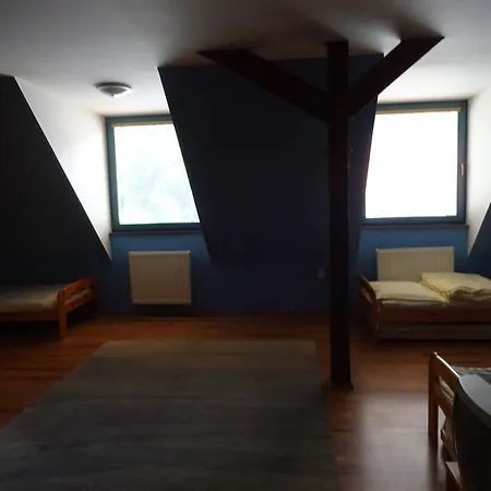 Pod Donovalmi Penzión pre hostí *