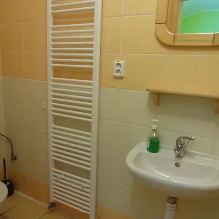 Pod Donovalmi Penzión pre hostí