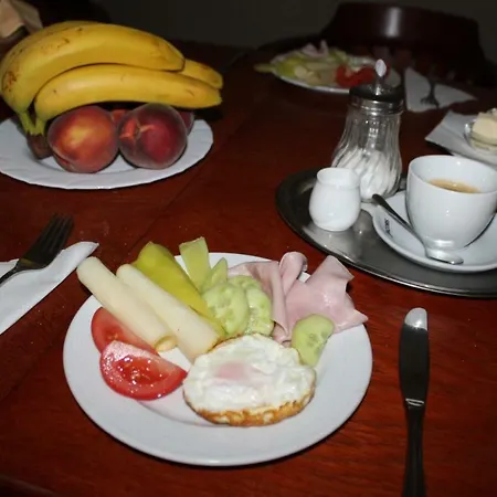 Penzión pre hostí Pod Donovalmi *