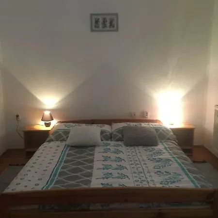 Pod Donovalmi Penzión pre hostí